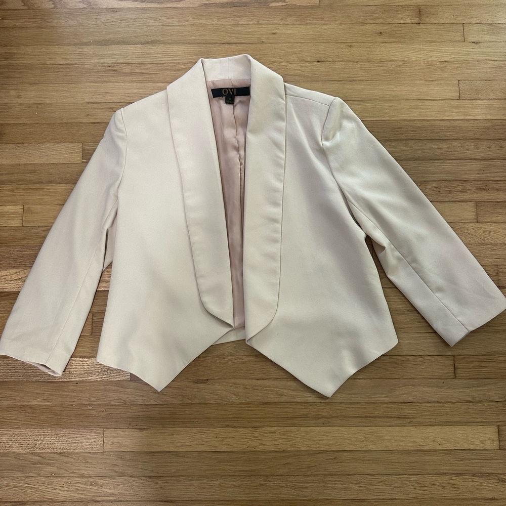 Ovi Women's Elegant Cream Blazer